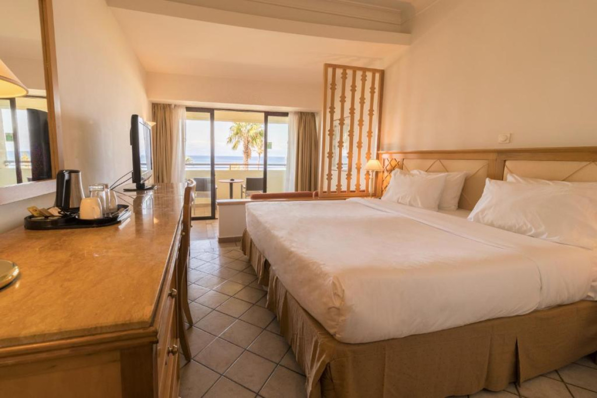 Amus Hotel and Spa (ex Rhodes Bay Hotel and Spa)