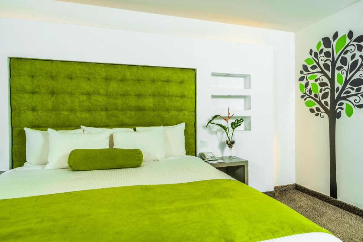 Riande Aeropuerto Hotel & Casino