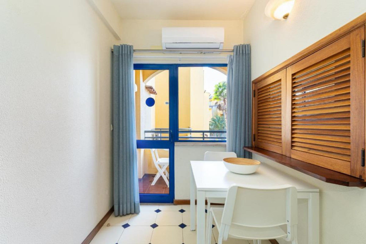 Rio Apartments