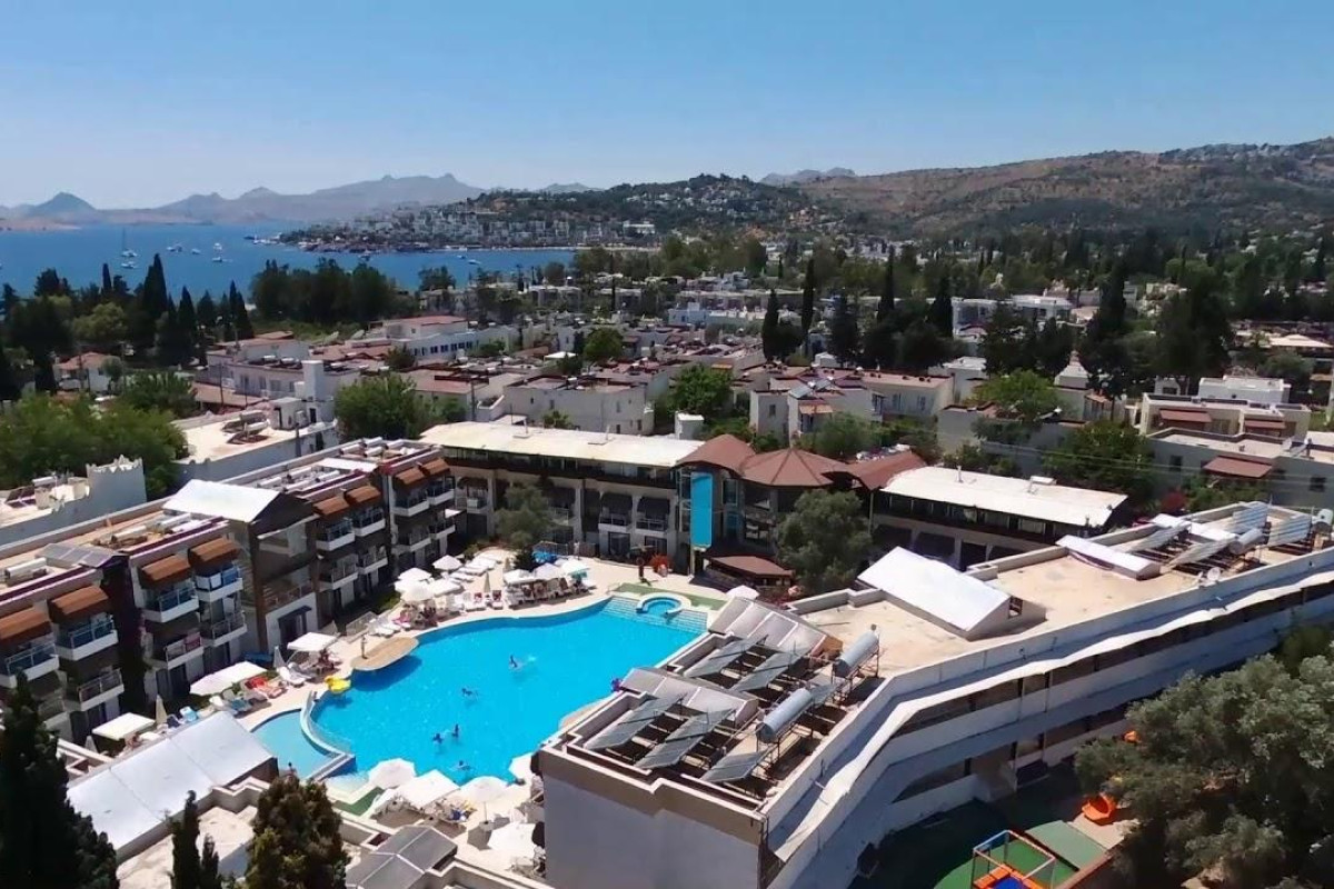 RISA HOTEL BITEZ
