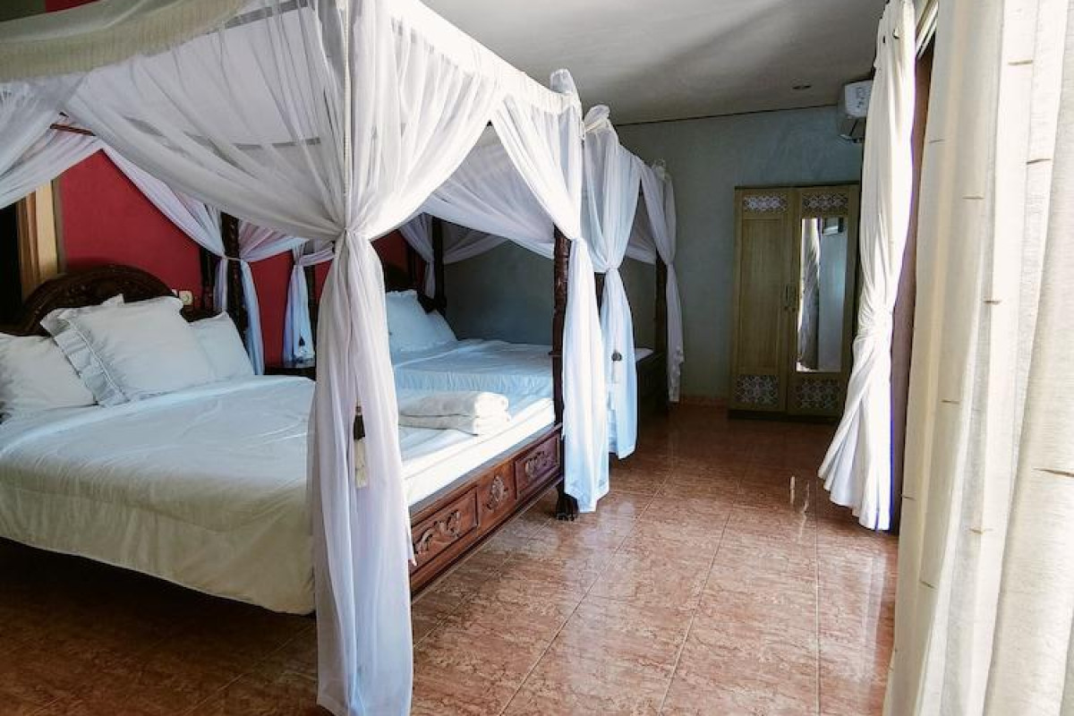 Rising Star Beach Resort Amed