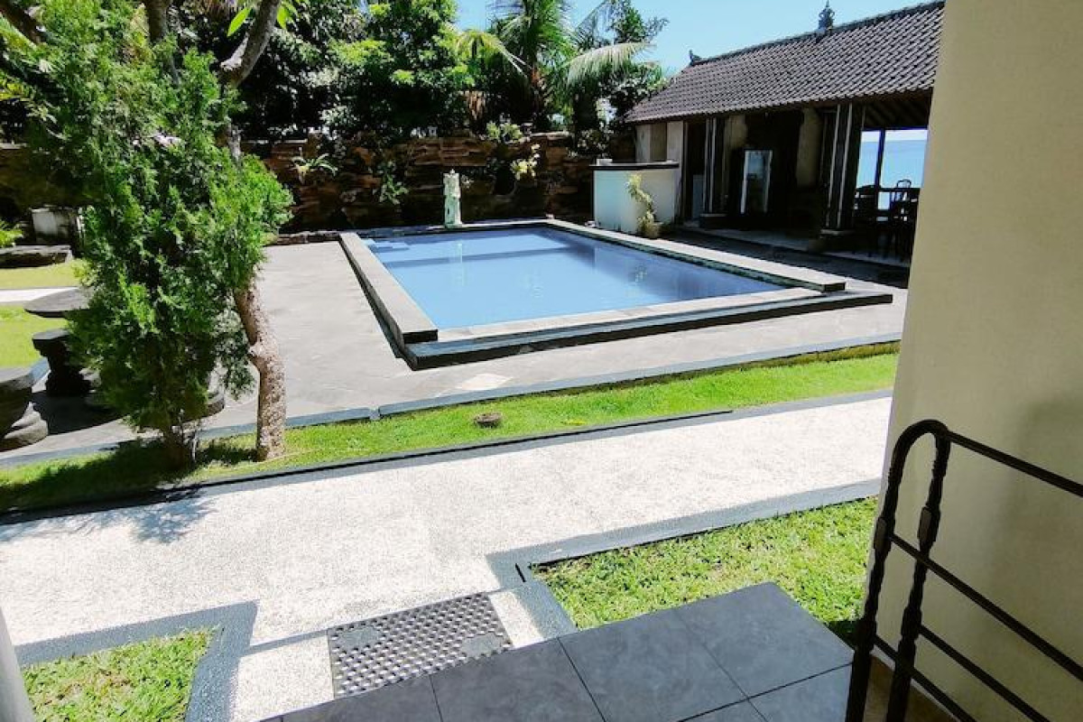 Rising Star Beach Resort Amed