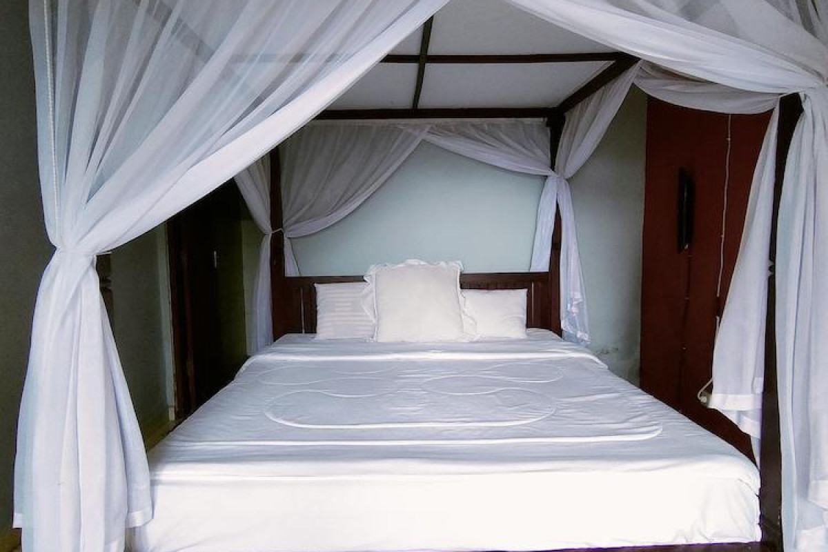 Rising Star Beach Resort Amed