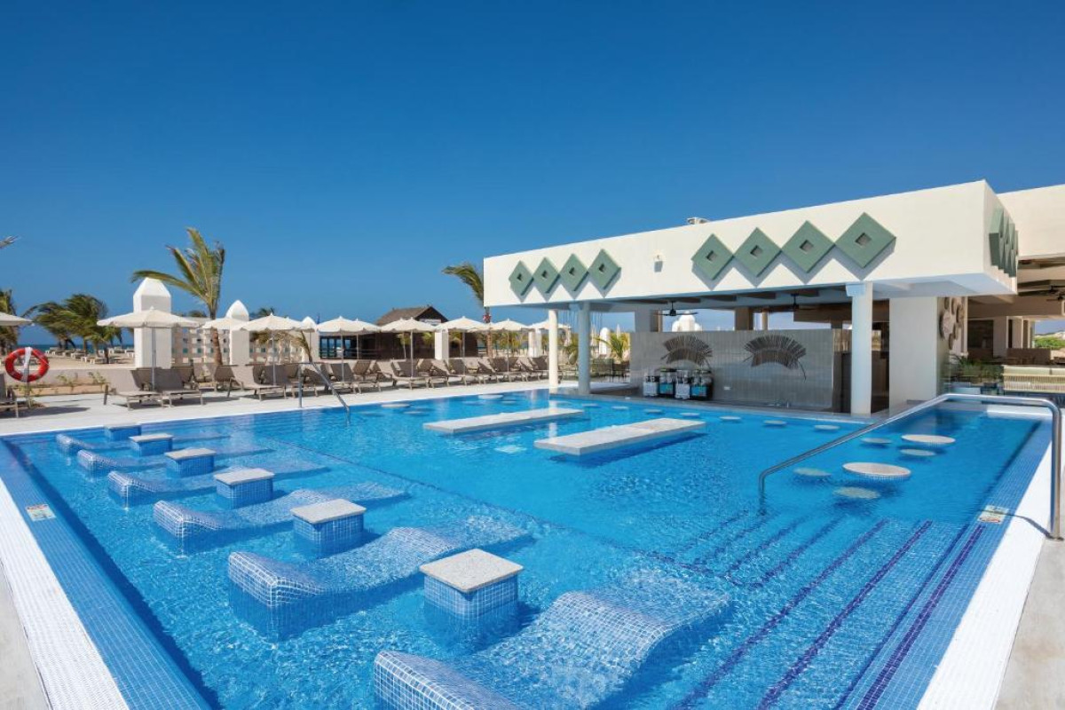 Hotel Riu Karamboa