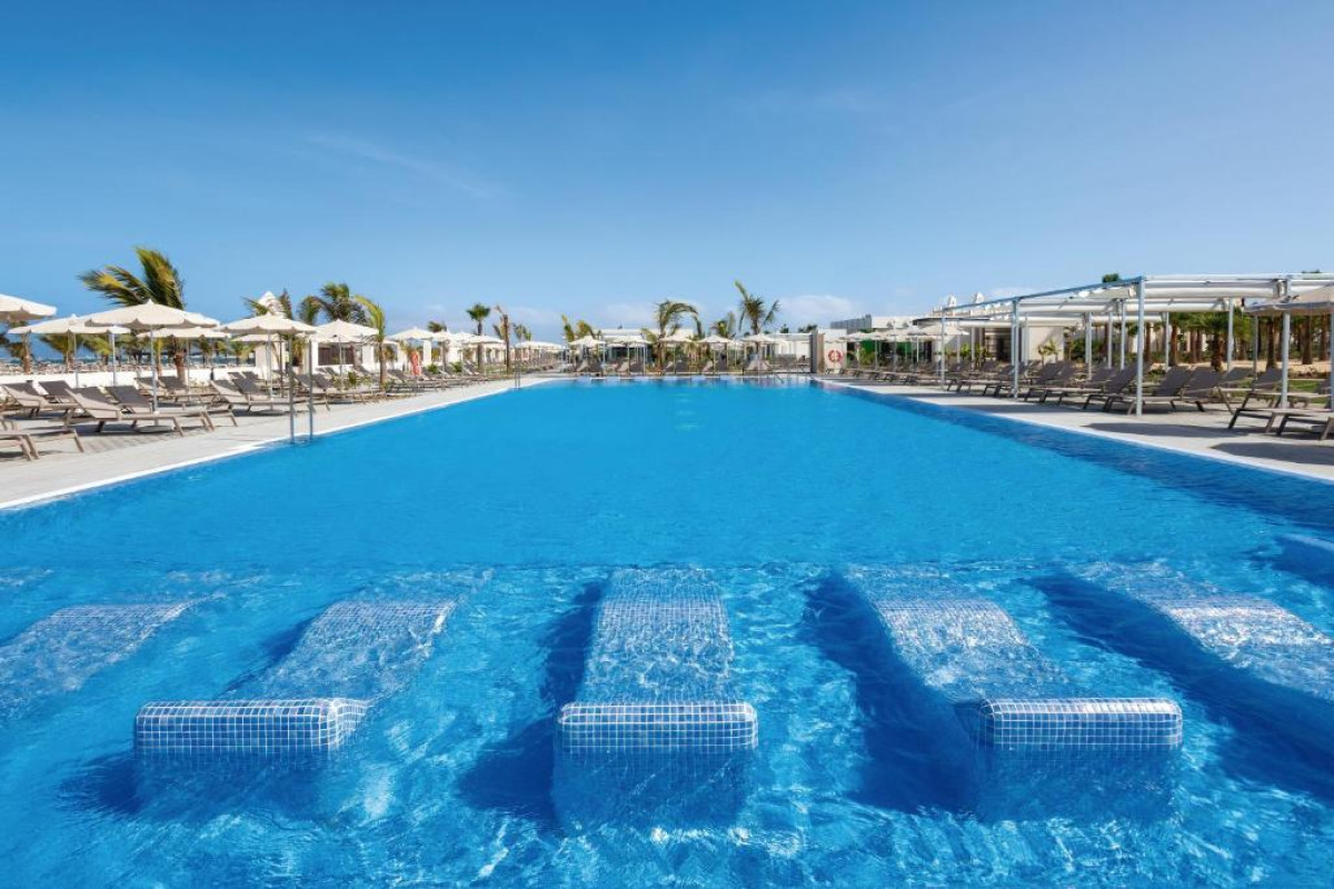 Hotel Riu Karamboa