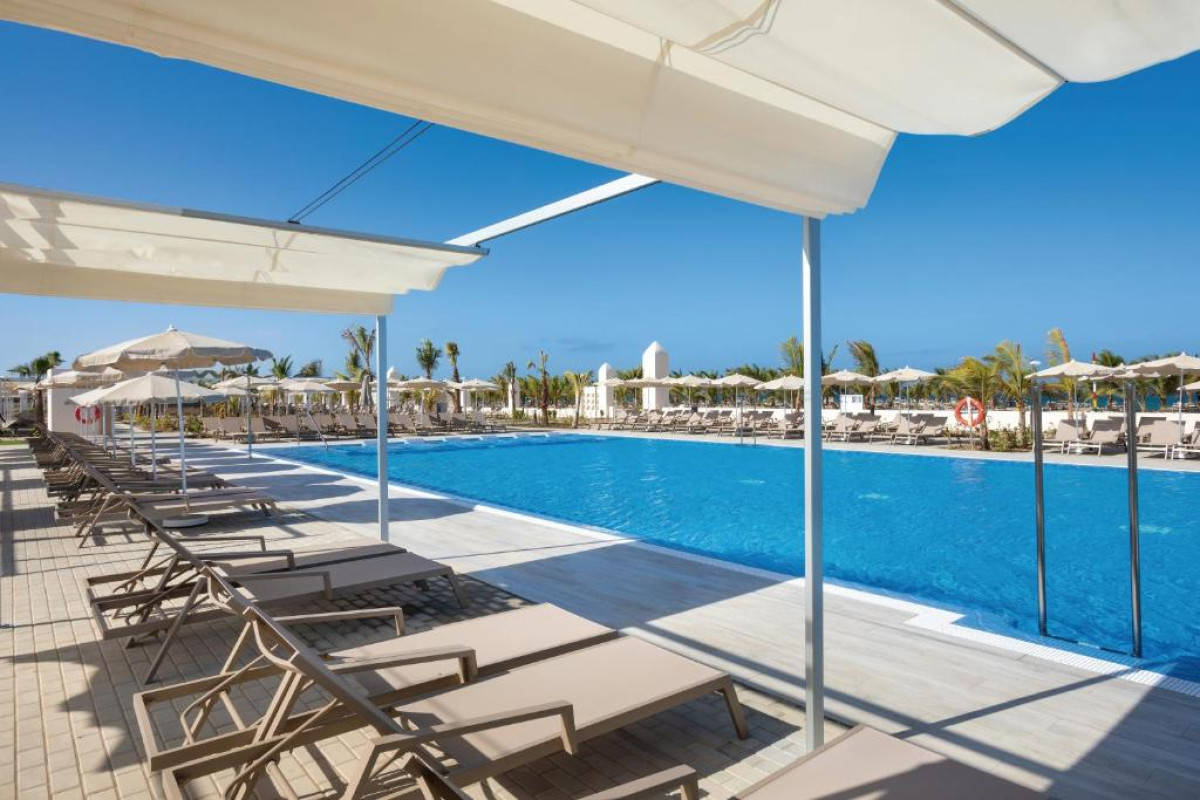 Hotel Riu Karamboa