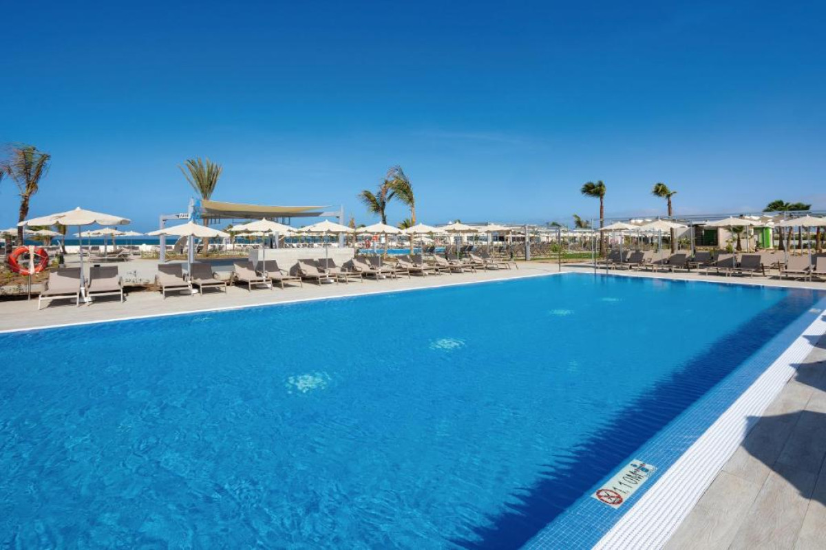Hotel Riu Karamboa