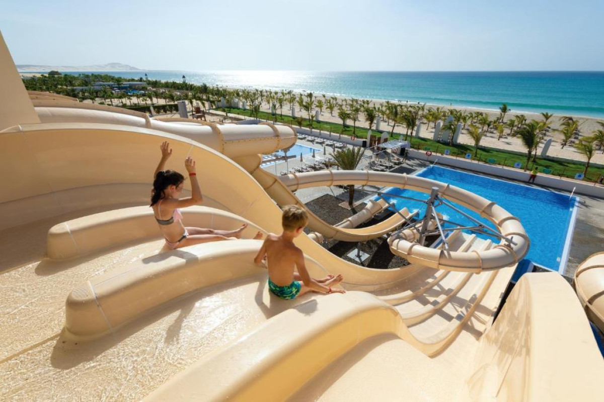 Hotel Riu Karamboa