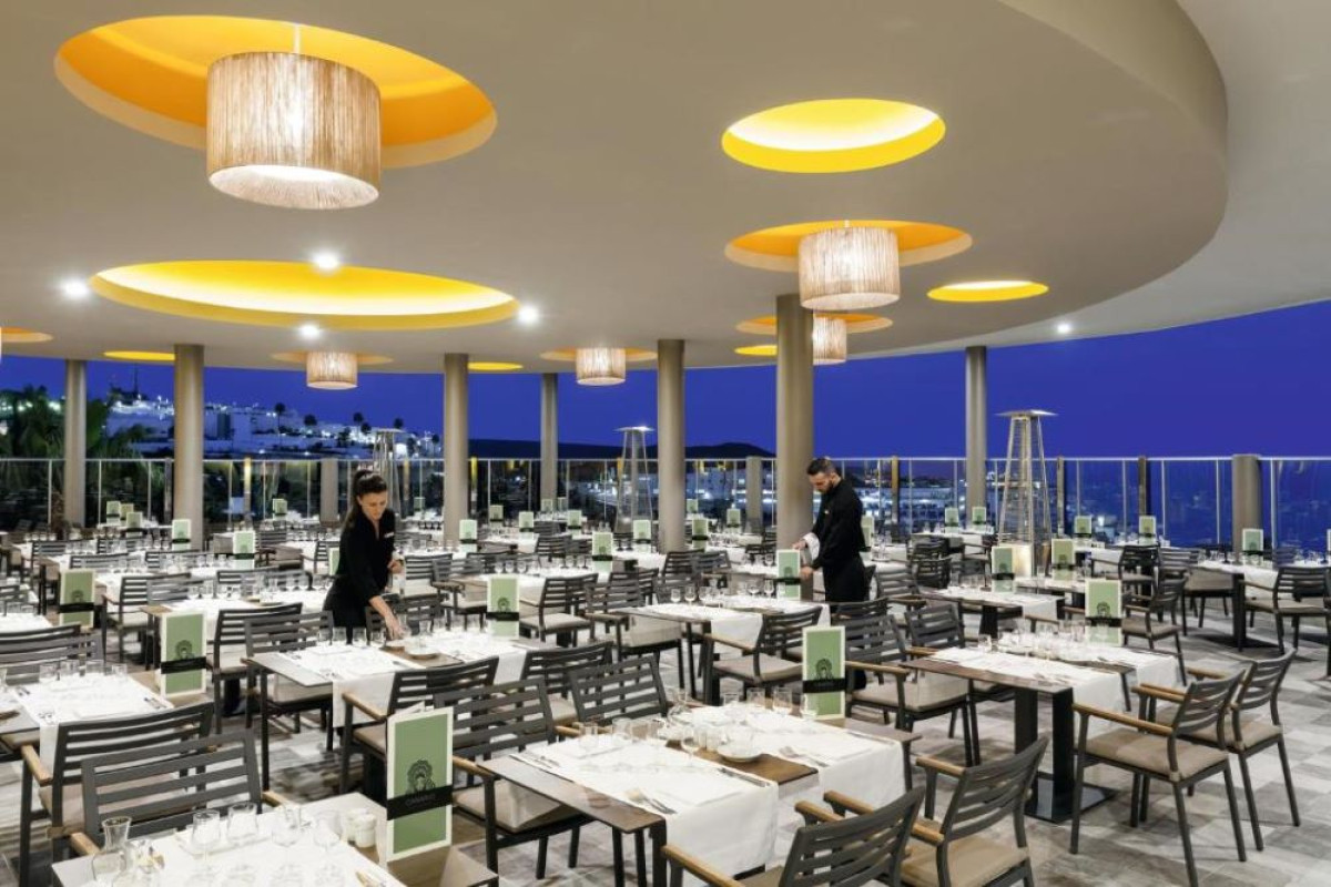 HOTEL RIU VISTAMAR