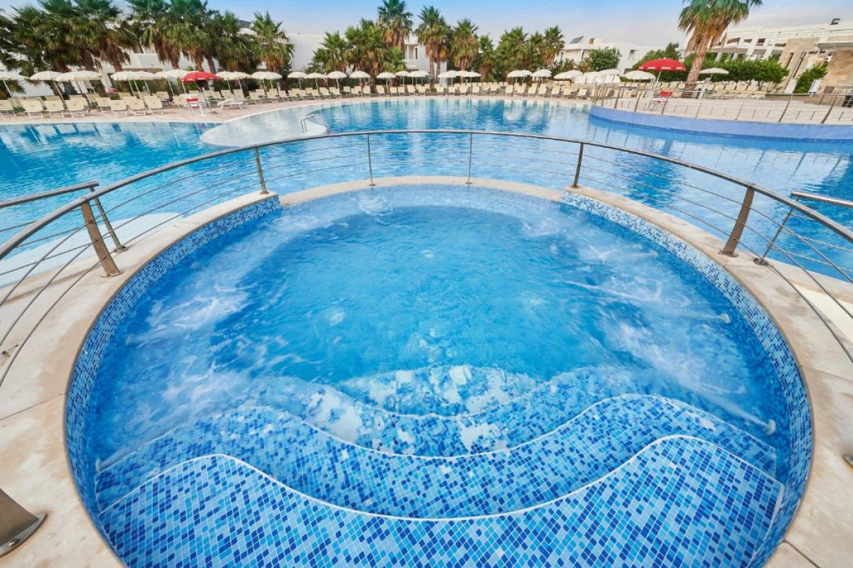 Riva Marina Resort