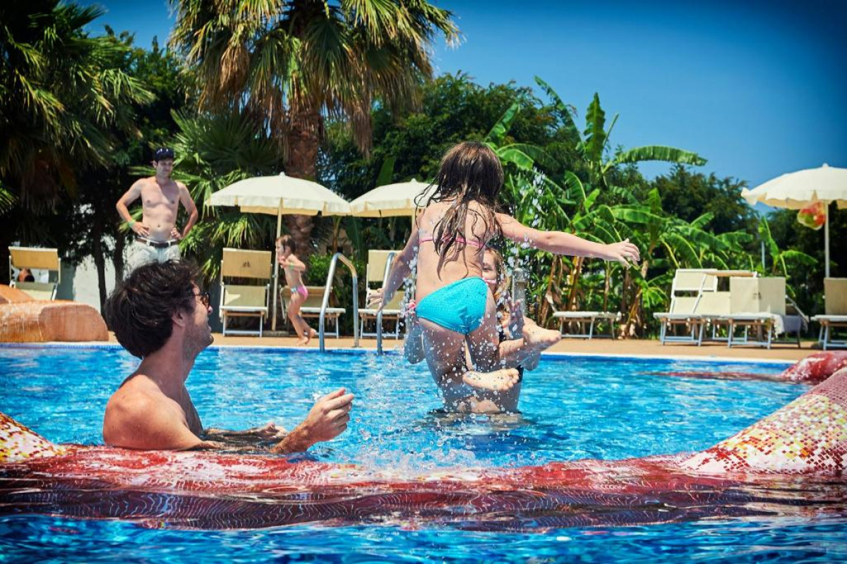 Riva Marina Resort