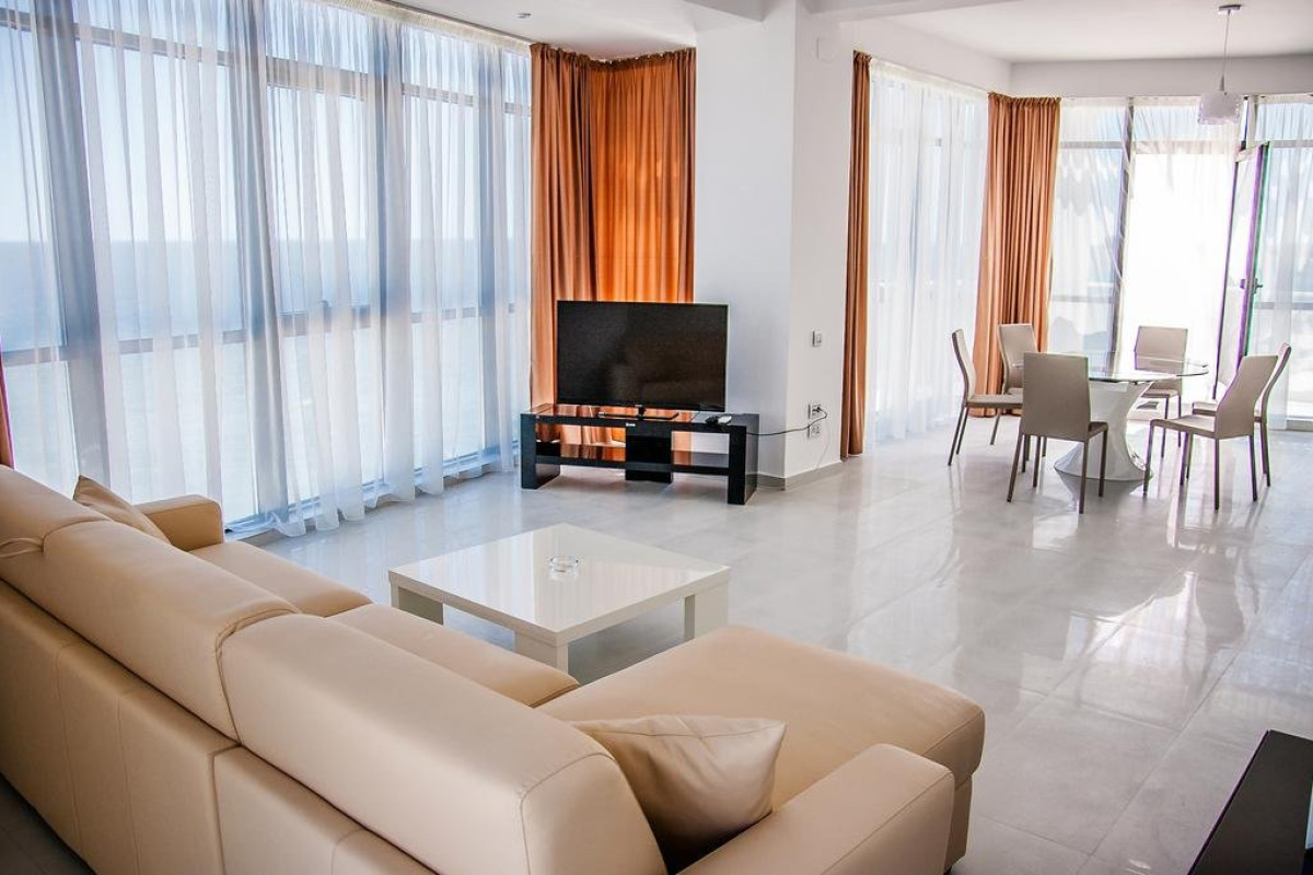 Riviera Residence