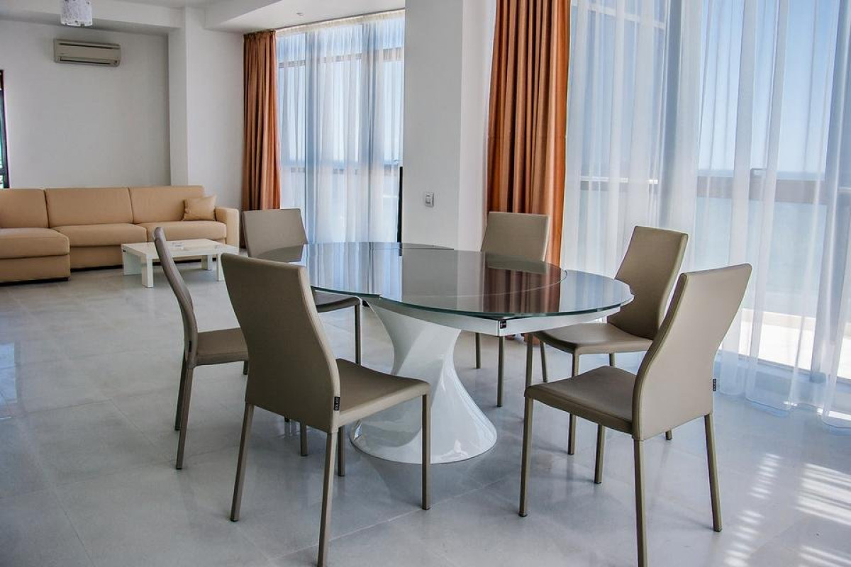 Riviera Residence