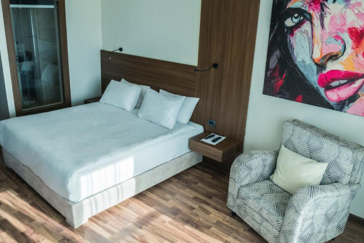Rivoli Suites