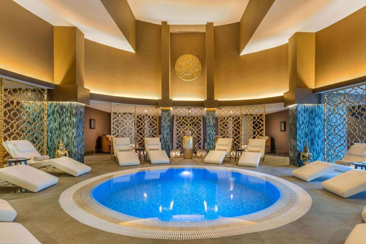 RIXOS SUNGATE