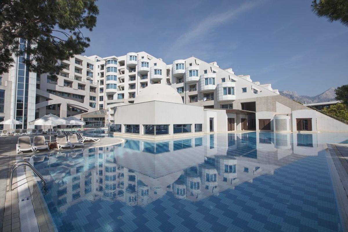 RIXOS SUNGATE HOTEL