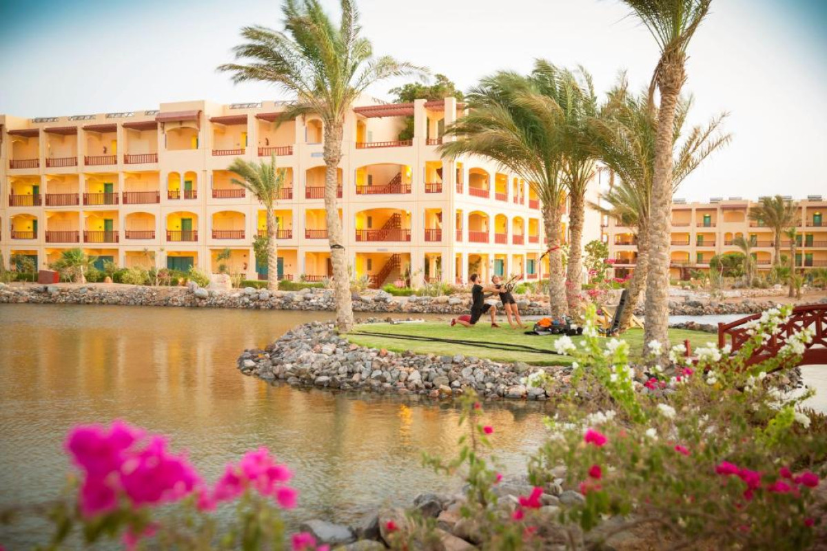 ROBINSON Soma Bay Resort