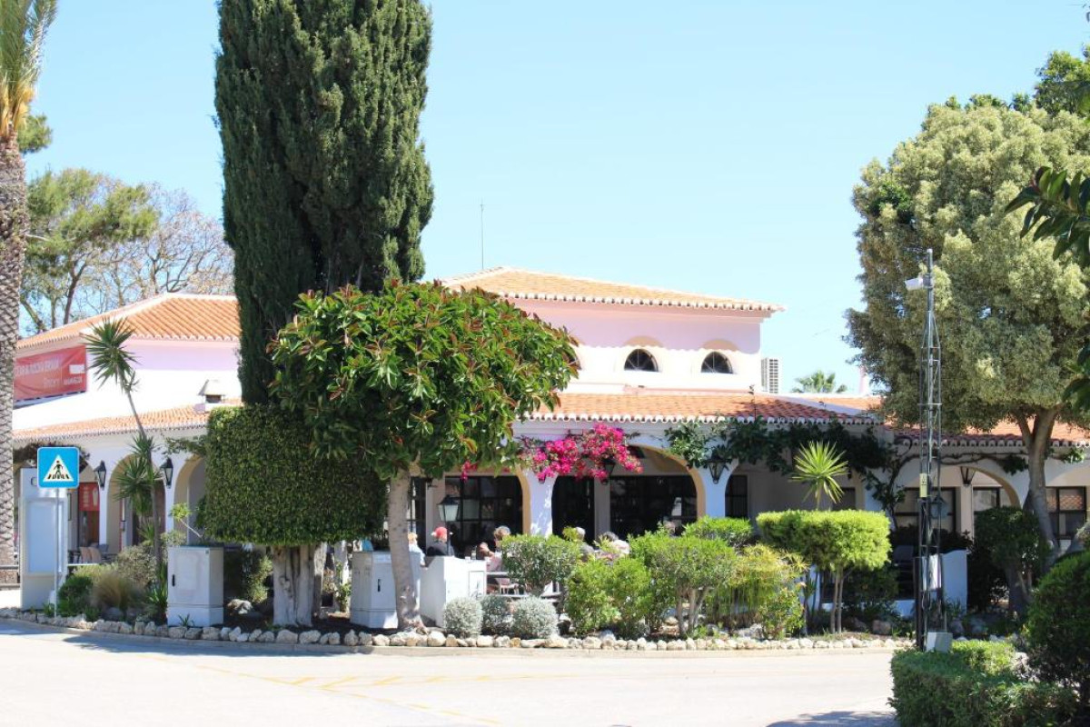 Rocha Brava Village Resort