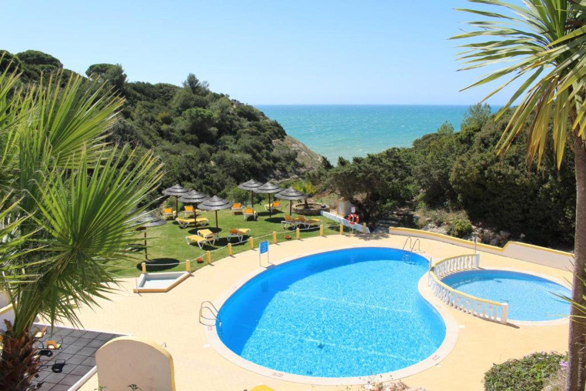 Rocha Brava Village Resort