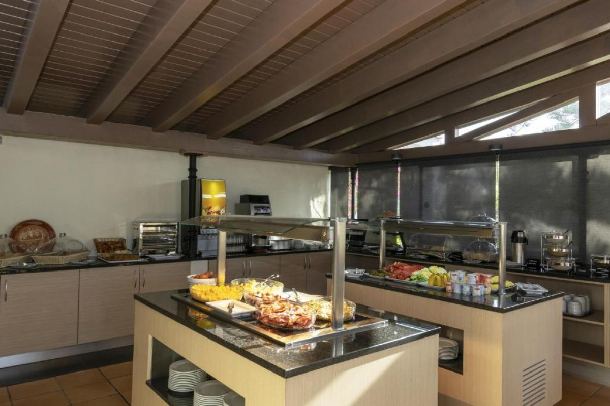 Rocha Brava Village Resort