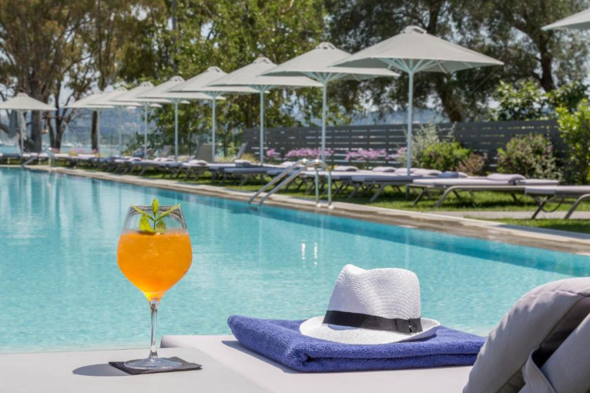 RODOSTAMO HOTEL & SPA - KOMMENO
