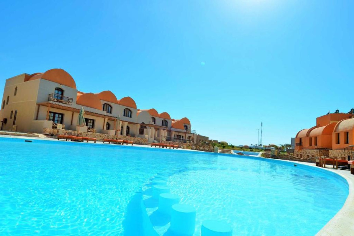 Rohanou Beach Resort