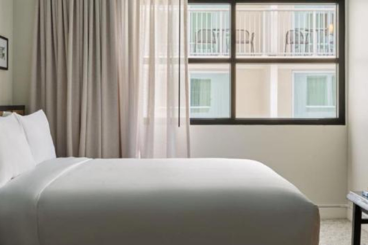 Romer House Waikiki - Adults Only