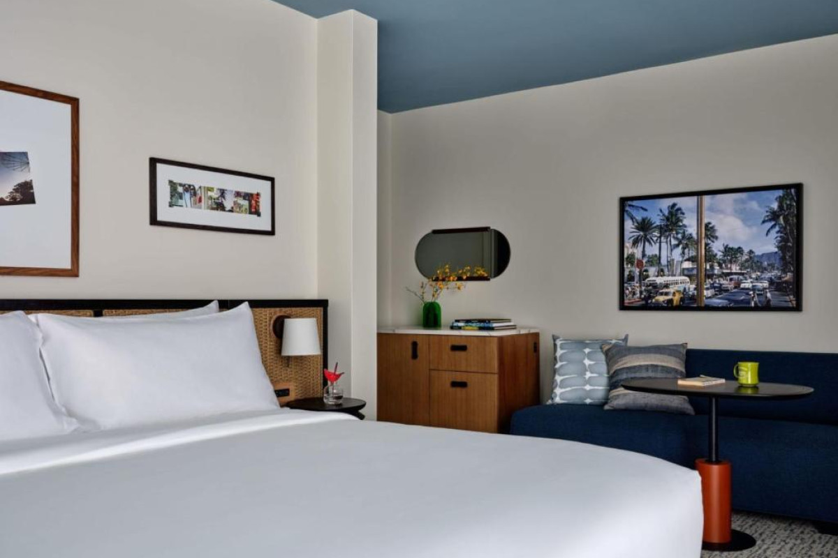 Romer House Waikiki - Adults Only