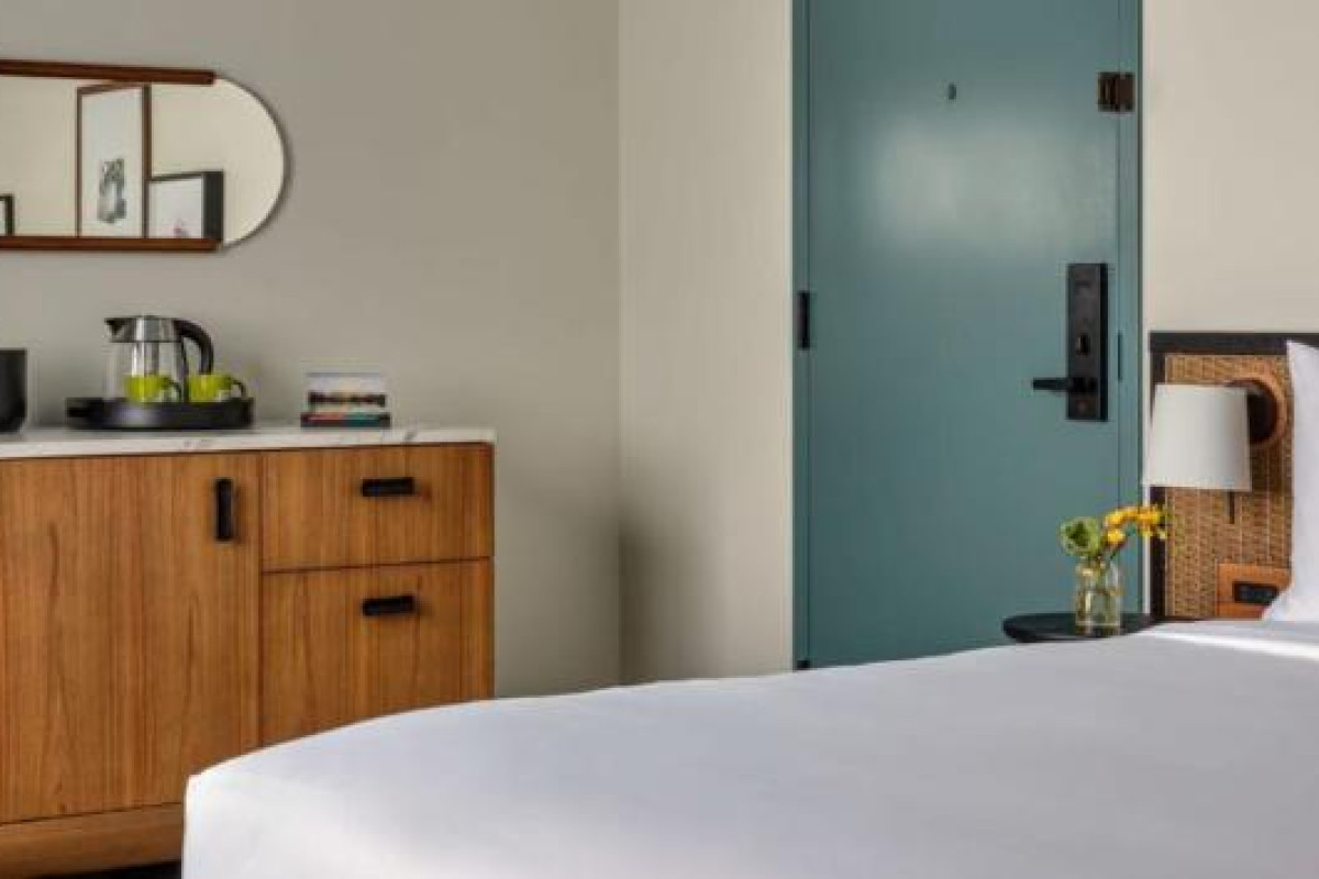 Romer House Waikiki - Adults Only