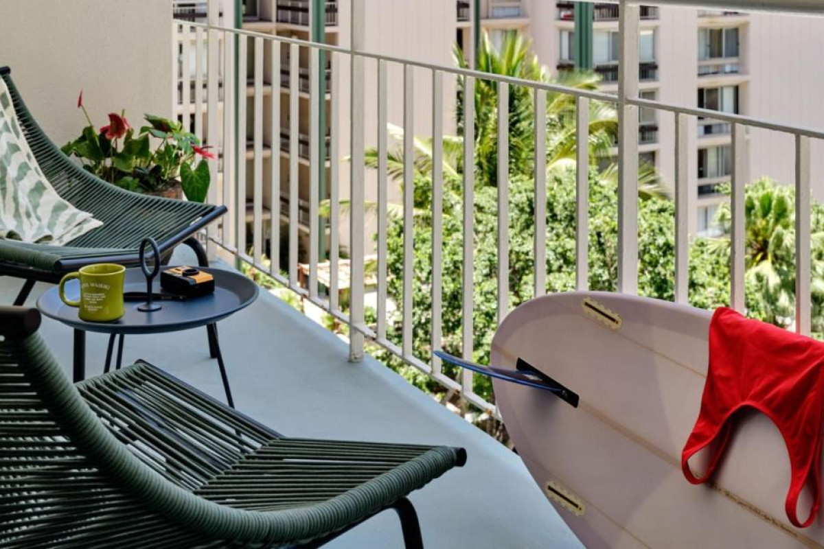 Romer House Waikiki - Adults Only