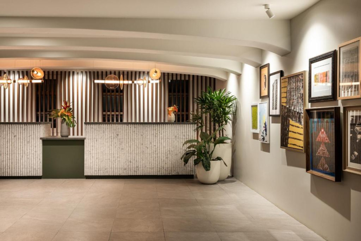 Romer Waikiki at The Ambassador
