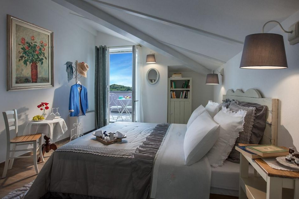 Roncaglia Suite
