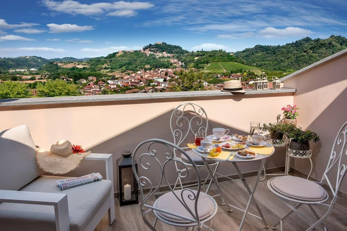 Roncaglia Suite