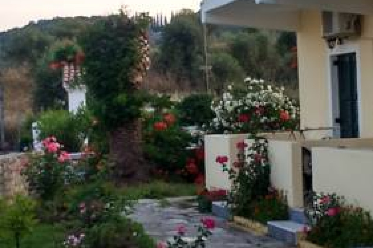 ROSE GARDEN HOTEL APARTMENT