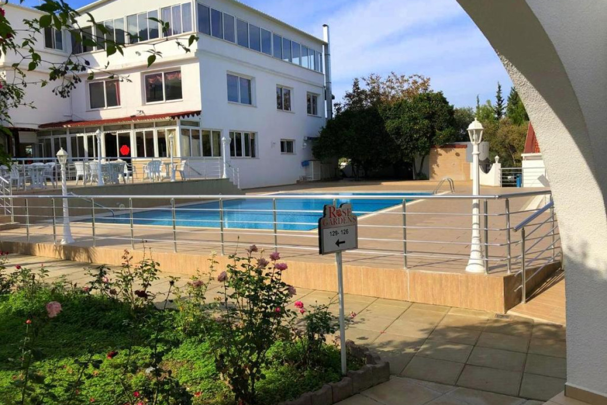 ROSE GARDENS HOLIDAY VILLAGE