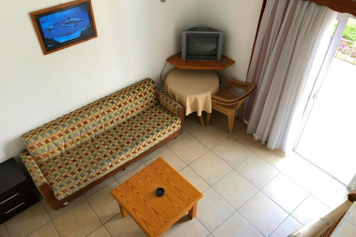 ROSE GARDENS HOLIDAY VILLAGE