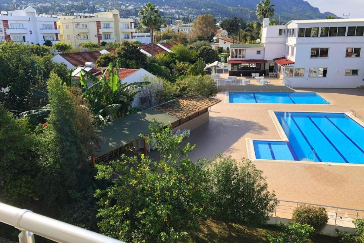 ROSE GARDENS HOLIDAY VILLAGE