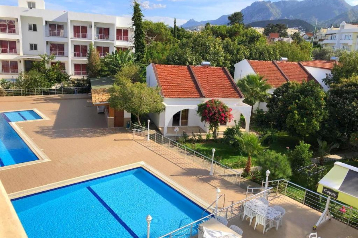 ROSE GARDENS HOLIDAY VILLAGE