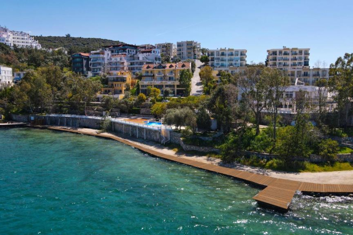 Roseira Beach Resort