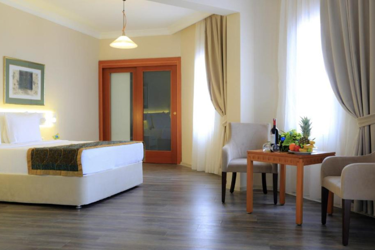 Roseira Beach Resort