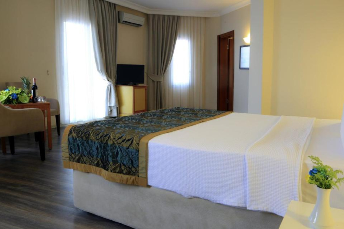 Roseira Beach Resort