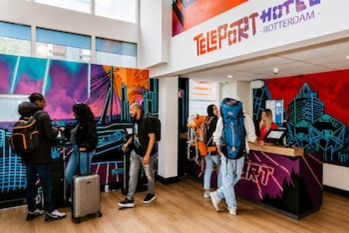 ROTTERDAM TELEPORT HOTEL