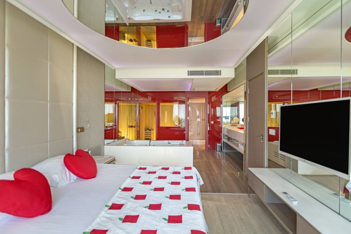 ROYAL ADAM & EVE HOTEL