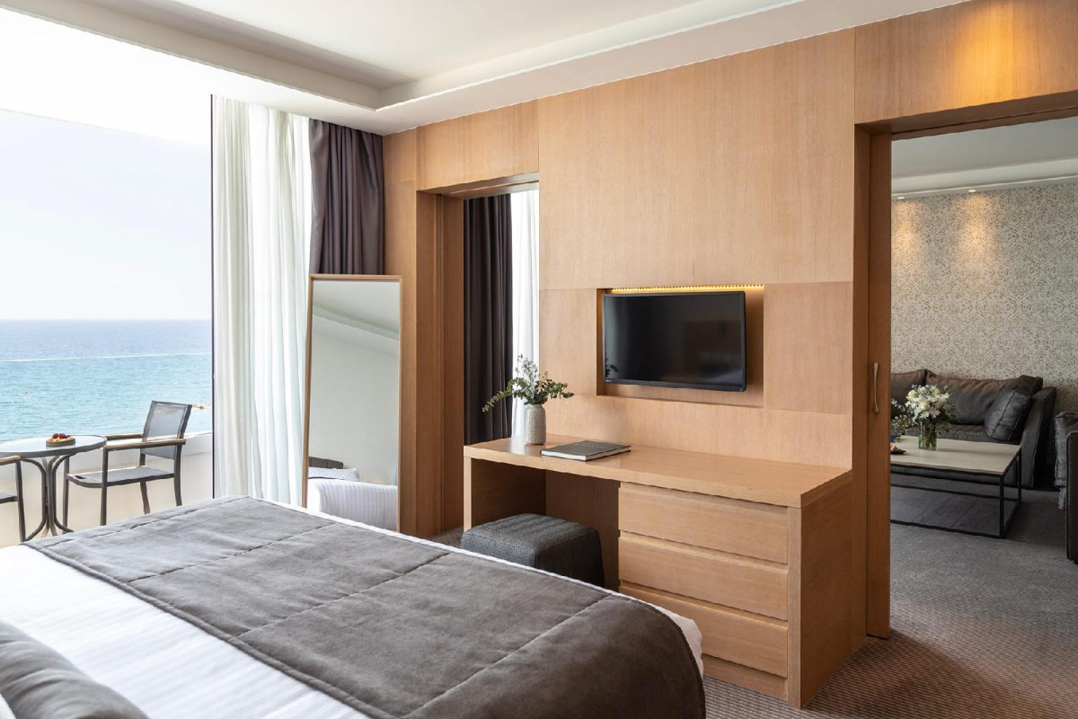 ROYAL APOLLONIA BY LOUIS HOTELS