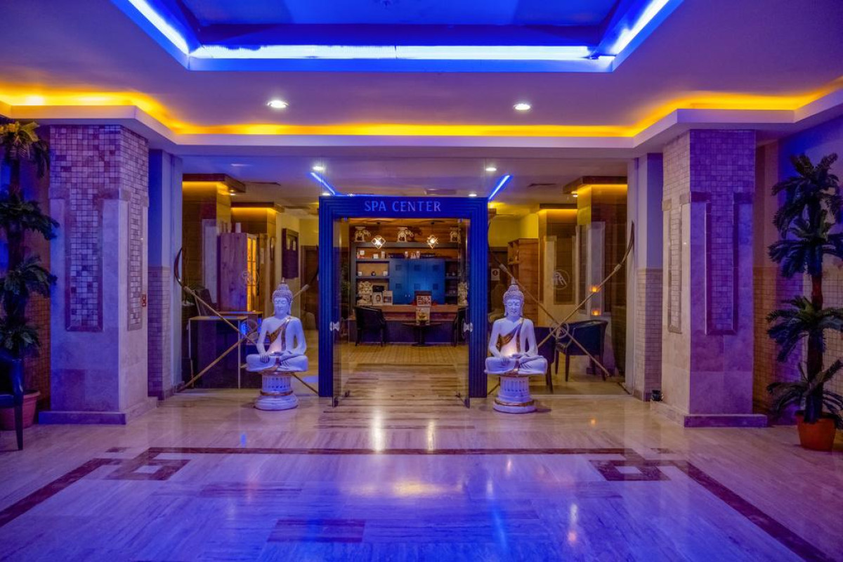 ROYAL ATLANTIS SPA & RESORT