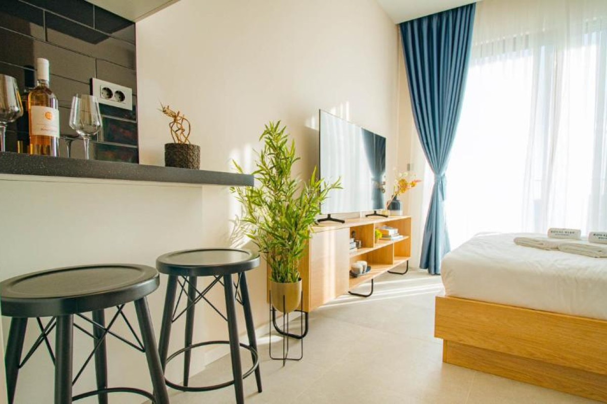 Royal Blue Resort & Residences