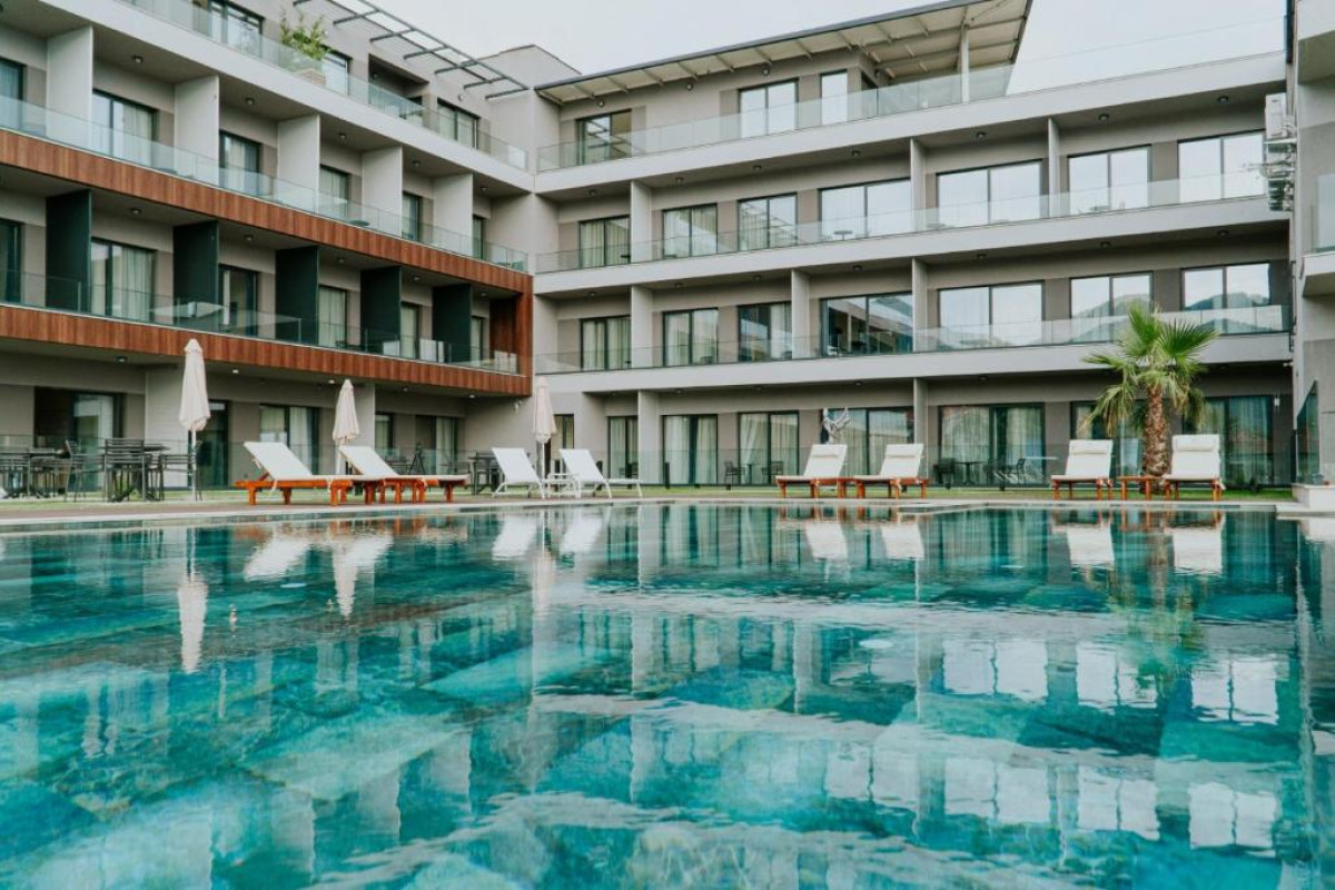 Royal Blue Resort & Residences