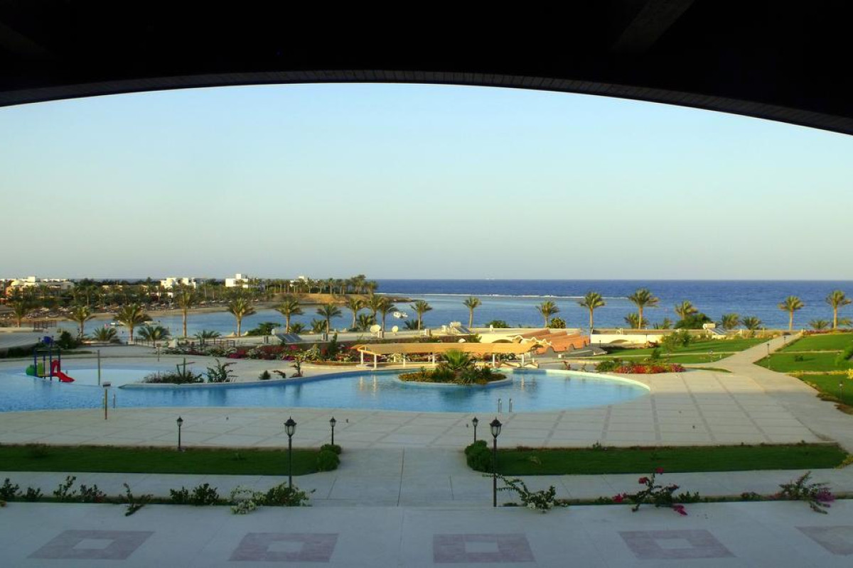 ROYAL BRAYKA BEACH RESORT