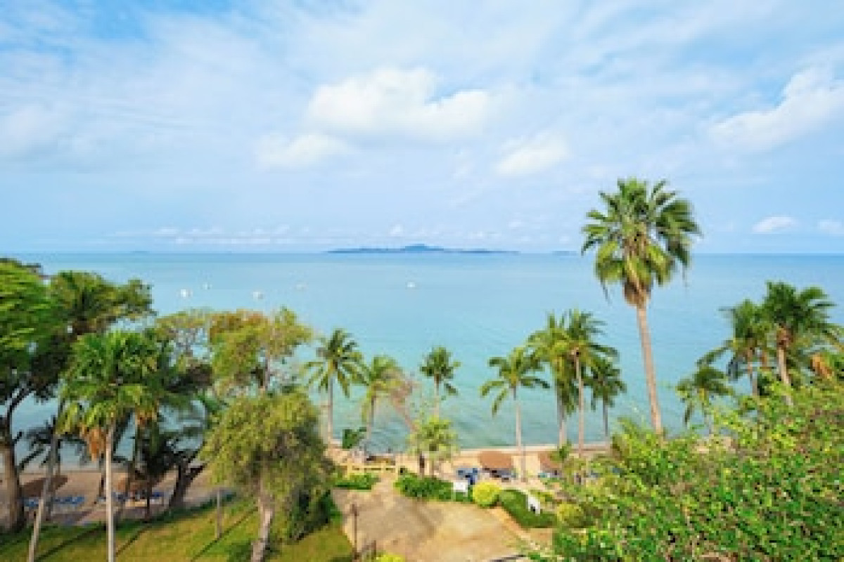 ROYAL CLIFF BEACH TERRACE