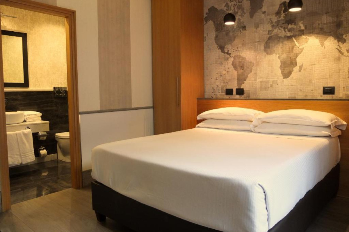 Royal Court Hotel
